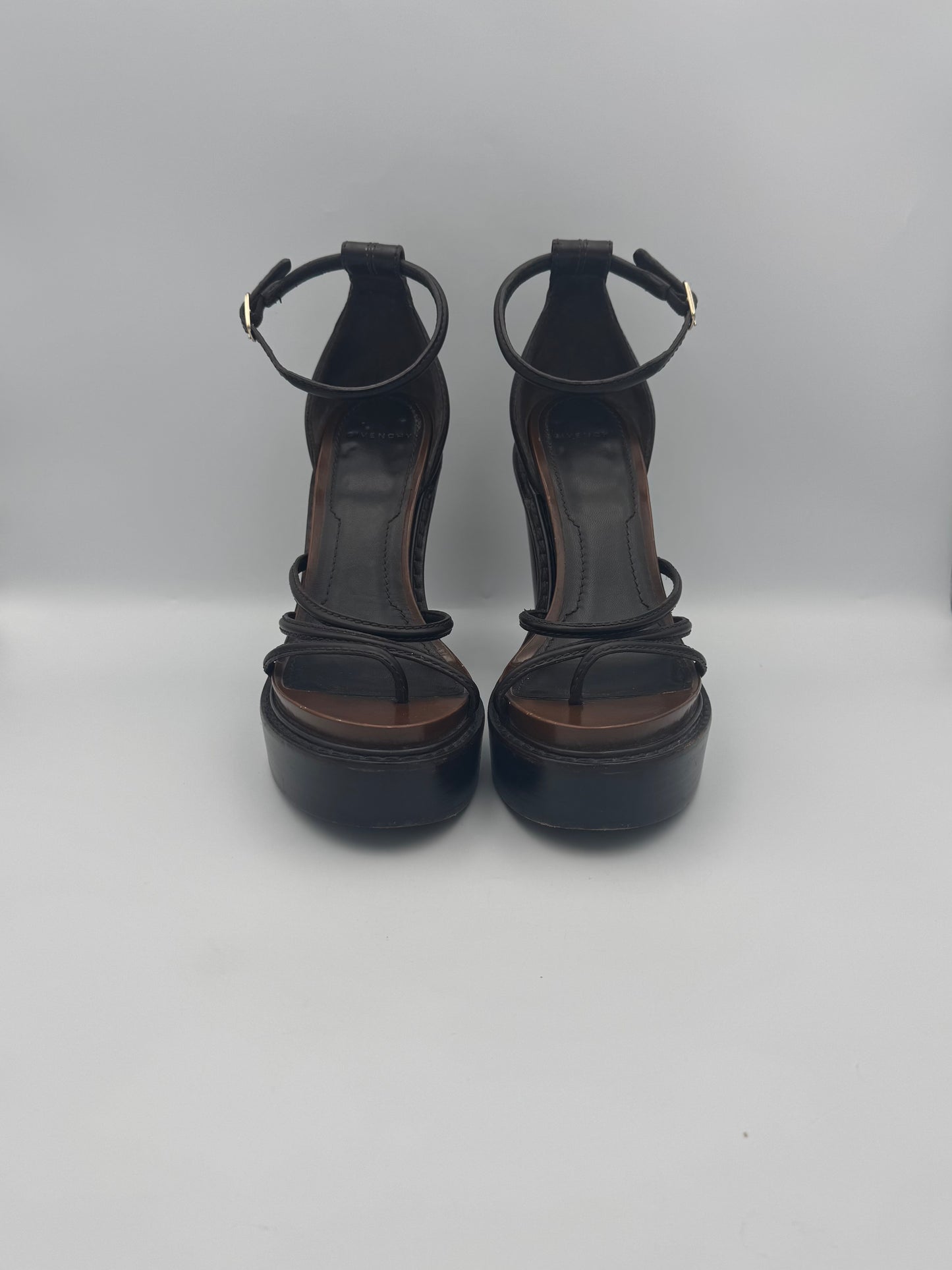 GIVENCHY SANDALS size 40