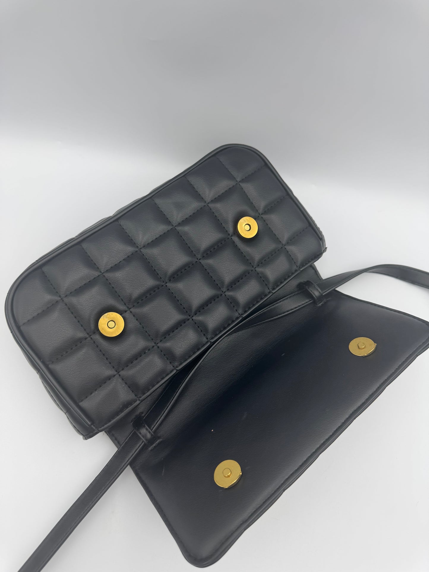 Country Road Black Quilted Crossbody