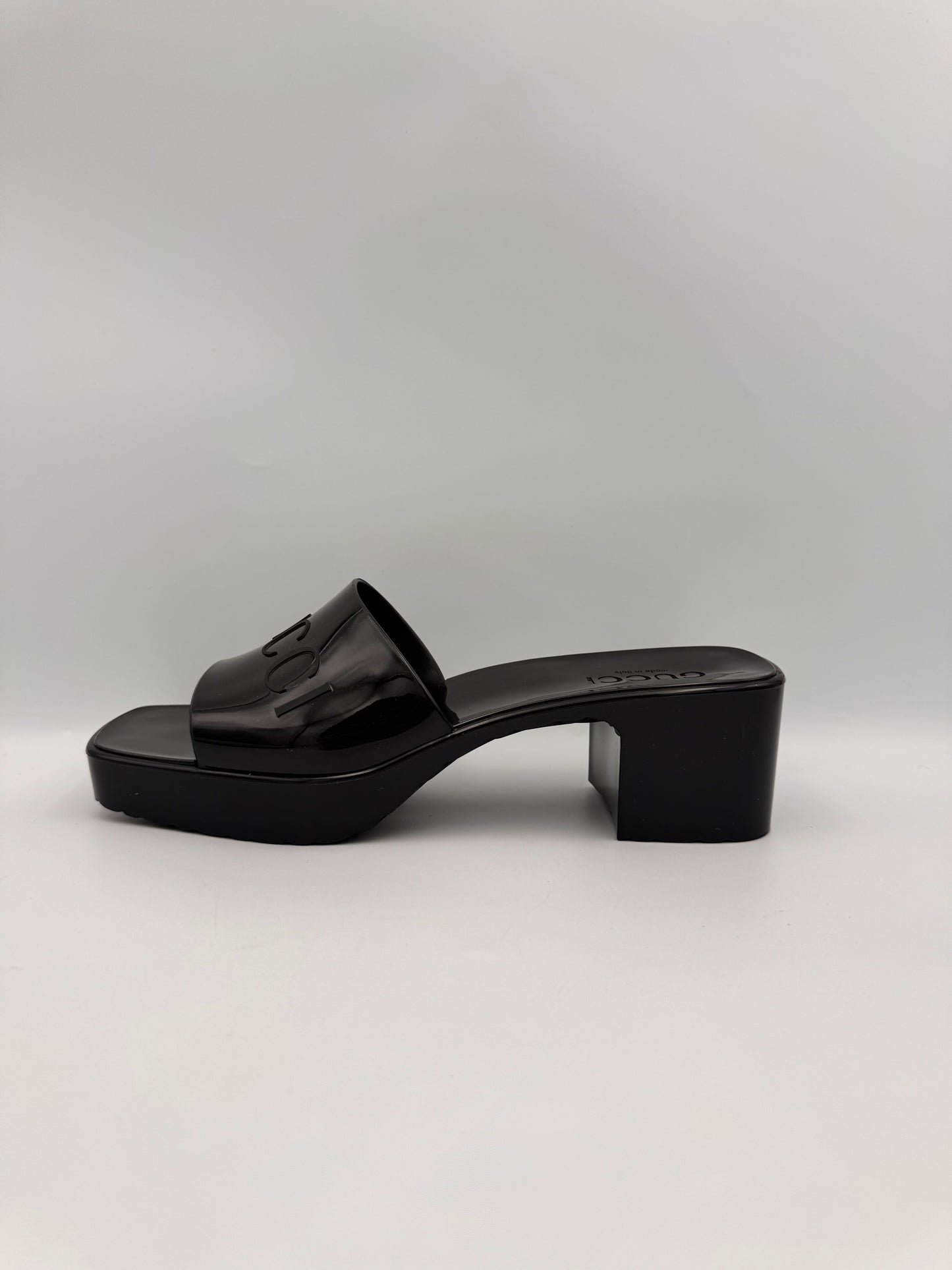 GUCCI Black Rubber Platform Sandals Size 39