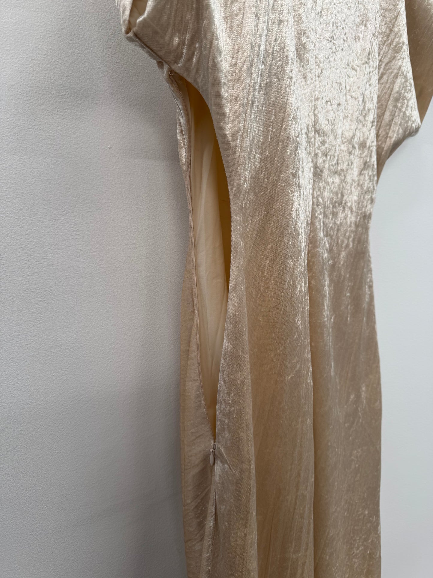 David Lawrence Cream Velvet Dress - Size 6