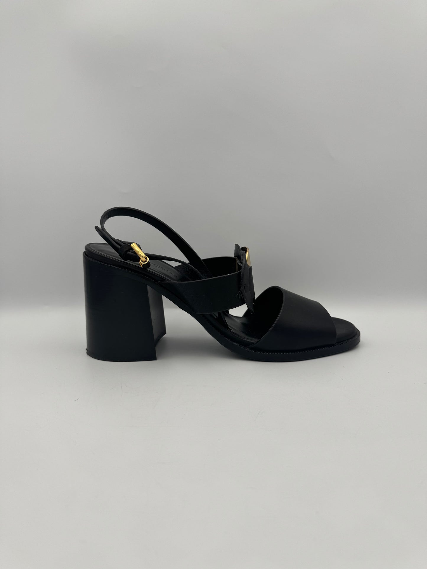 See By Chloe Chunky Black/Gold Heel Size 40