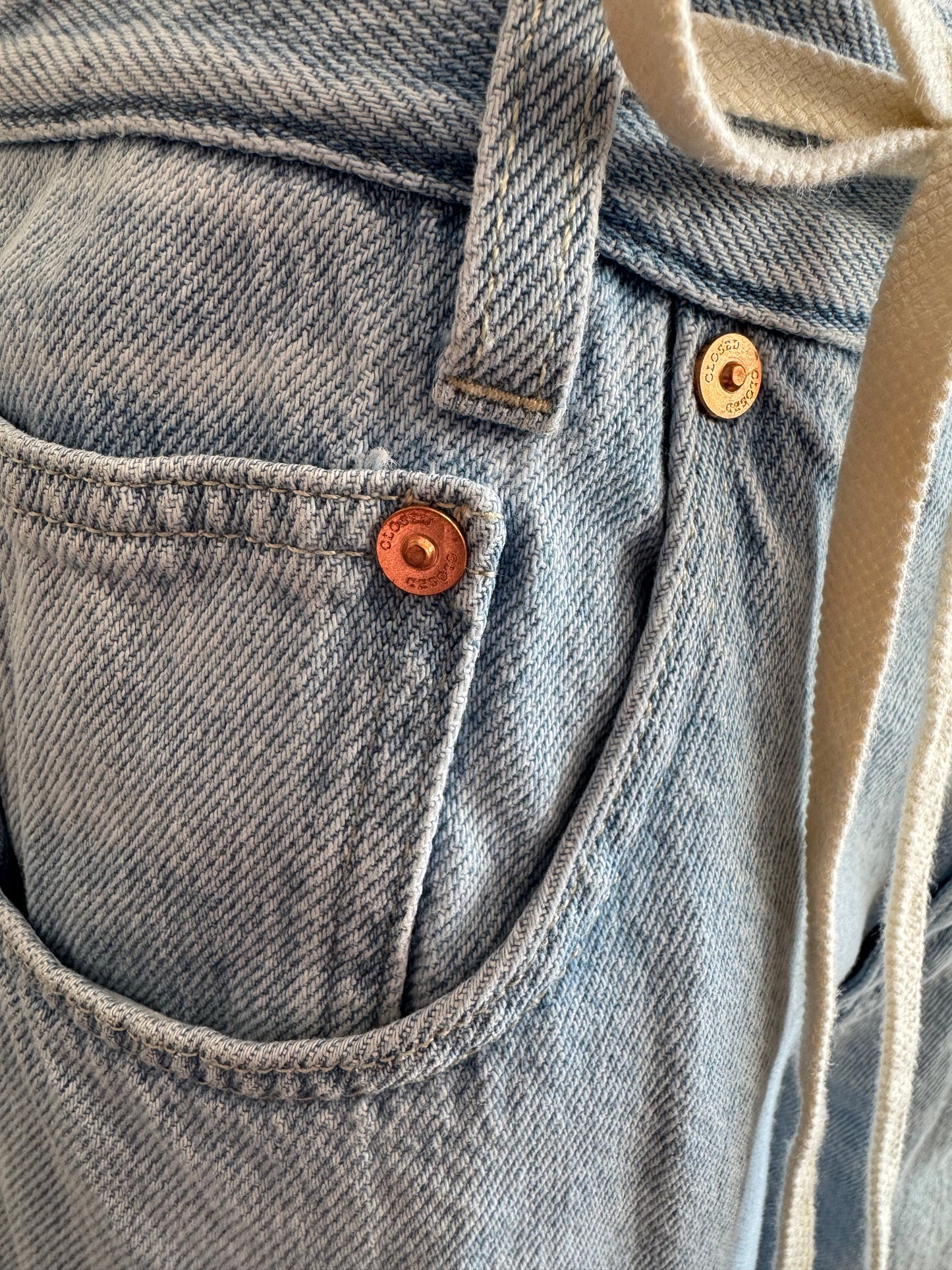 Closed Blue jeans (Shortened) - size 28