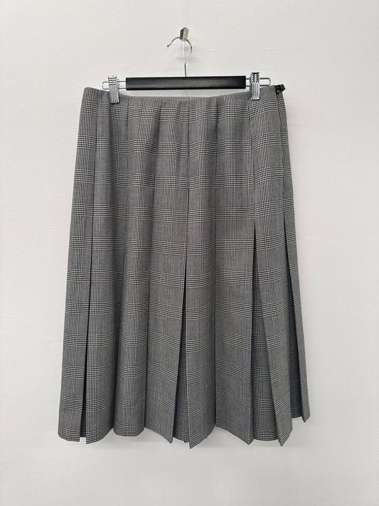 Vintage Fletcher Jones B/W Plaid Skirt - Sz M