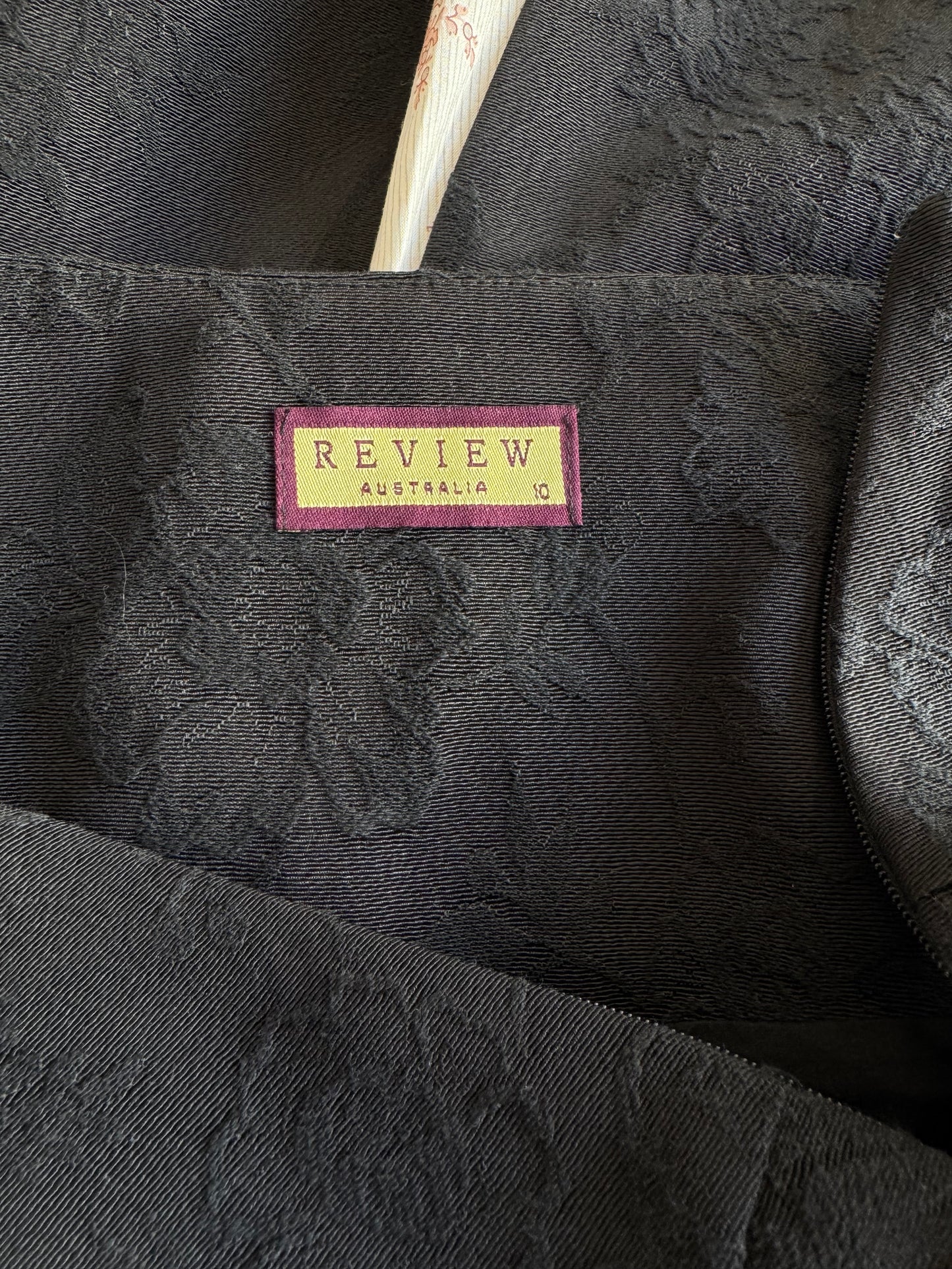 Review black Midi Flare Skirt NWT - size 10