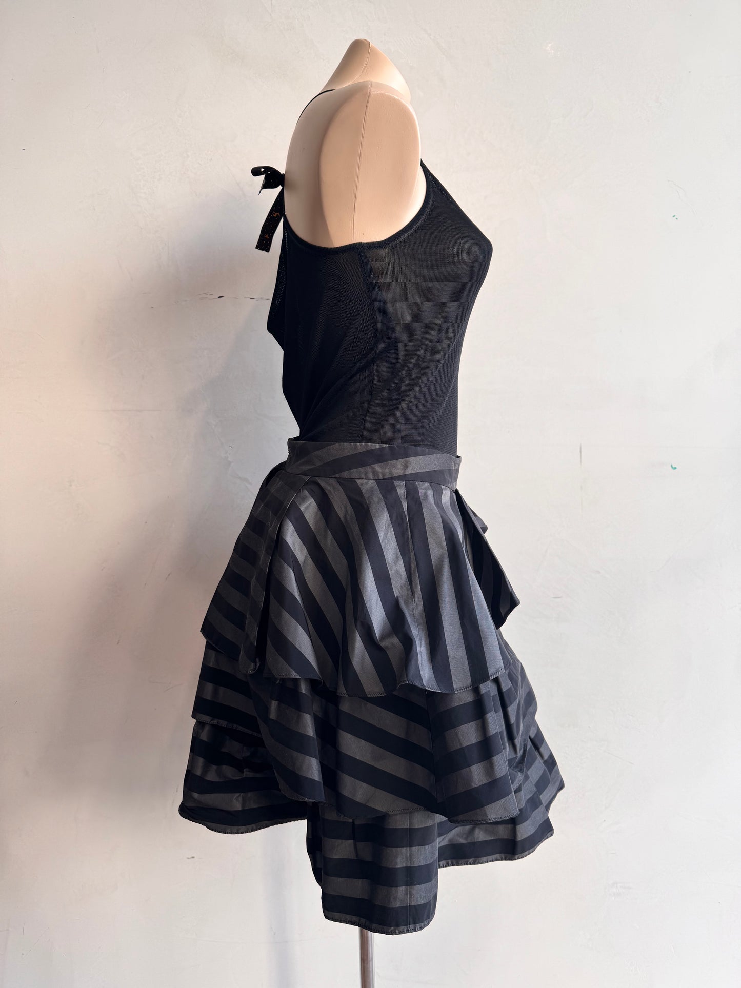 Vintage Cue ruffled striped skirt - size 12