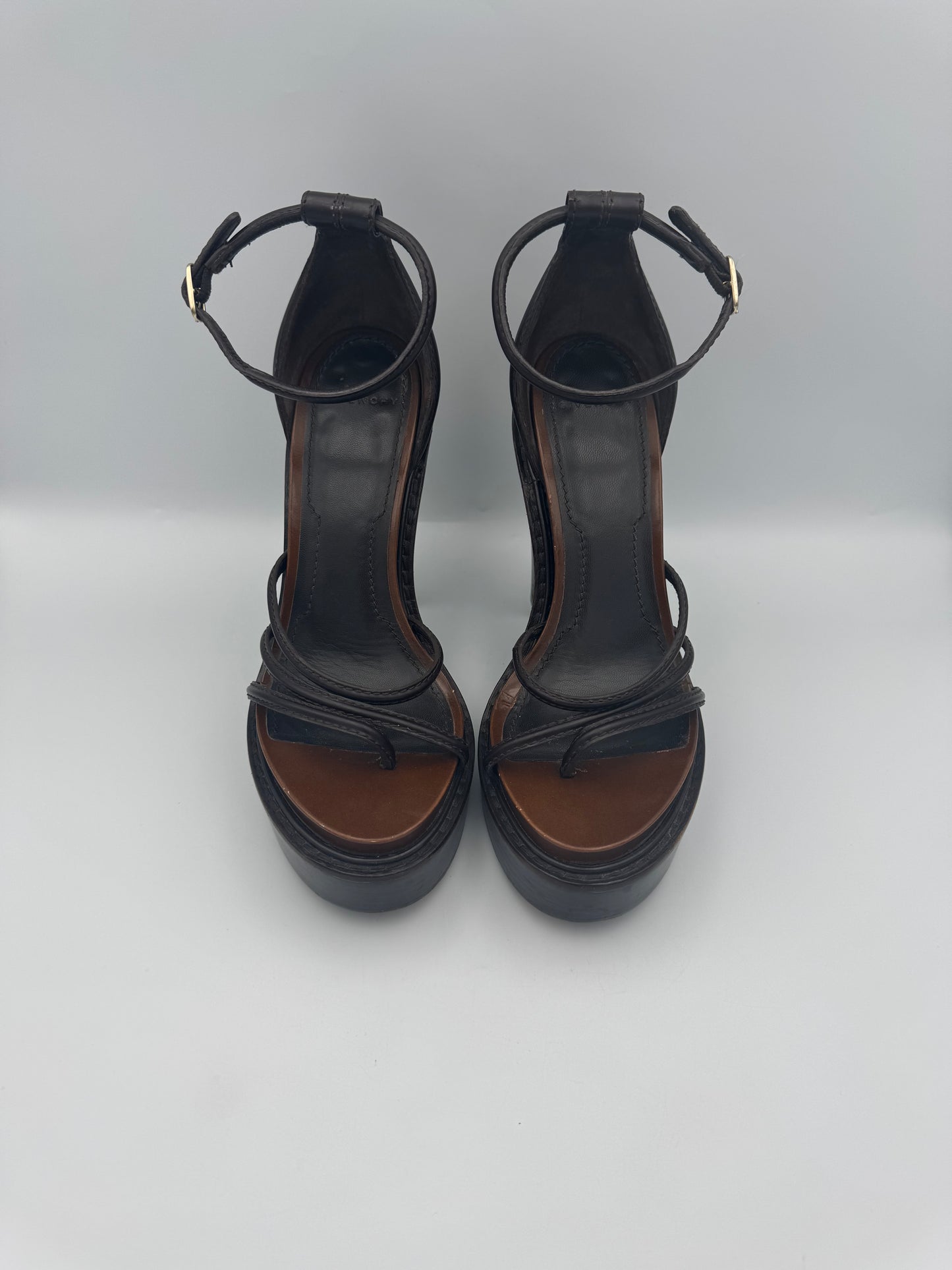 GIVENCHY SANDALS size 40