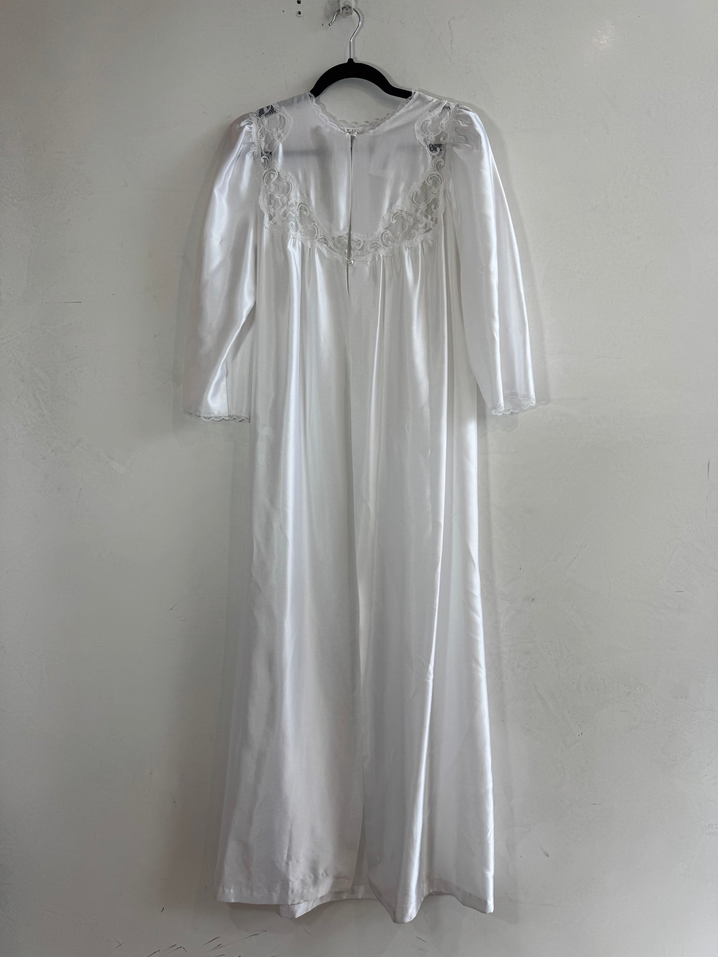 Vintage Barbizon white maxi robe - size S