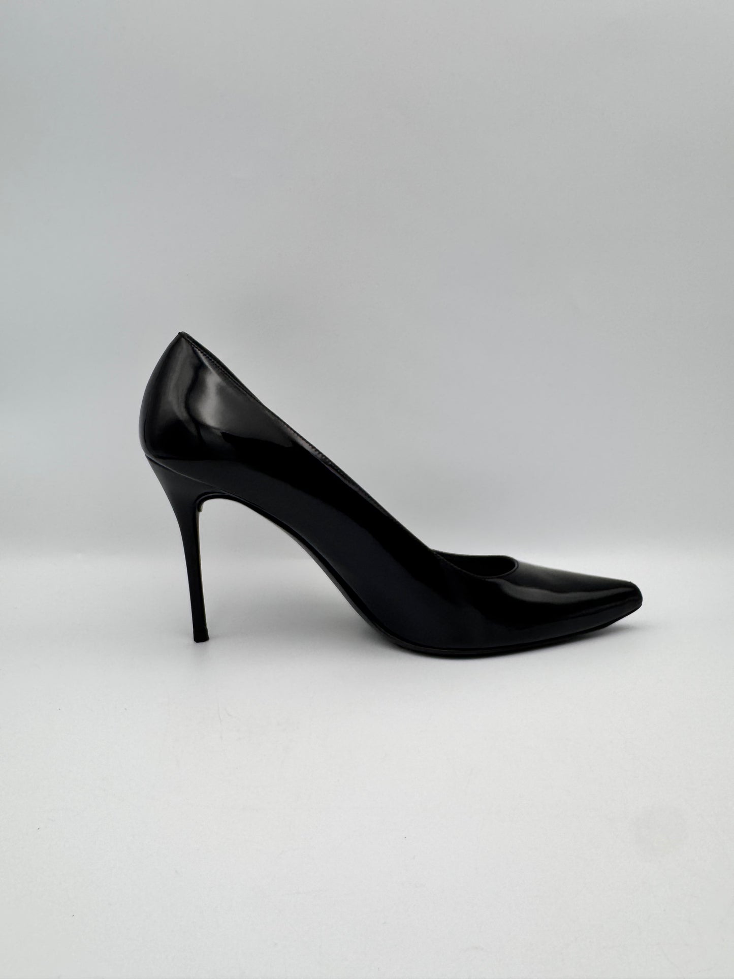 STUART WEITZMAN Black Pumps Size 39