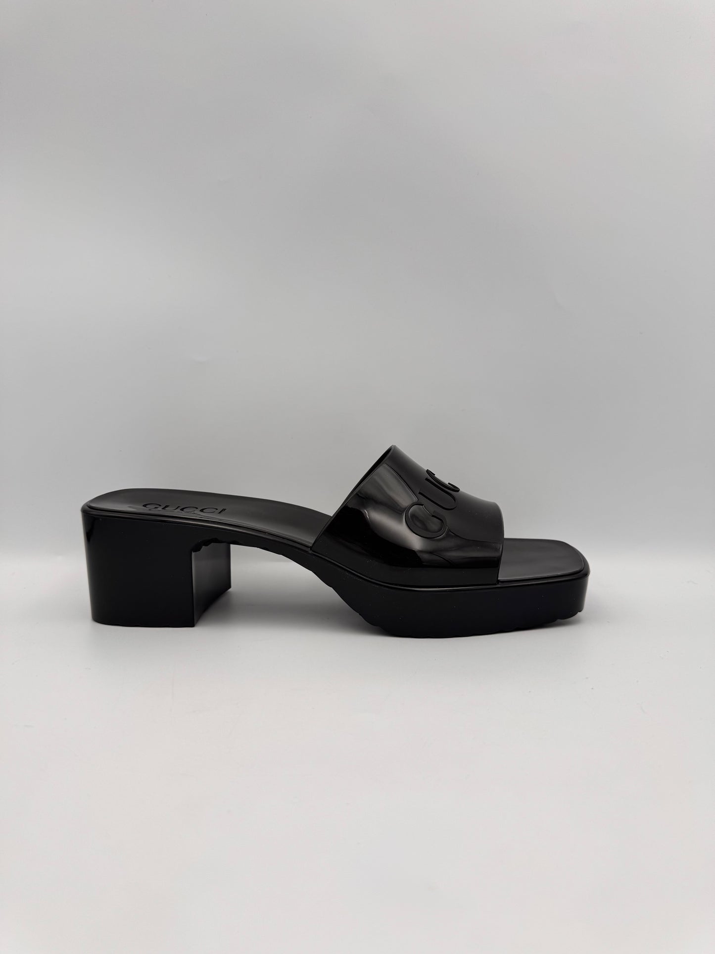 GUCCI Black Rubber Platform Sandals Size 39