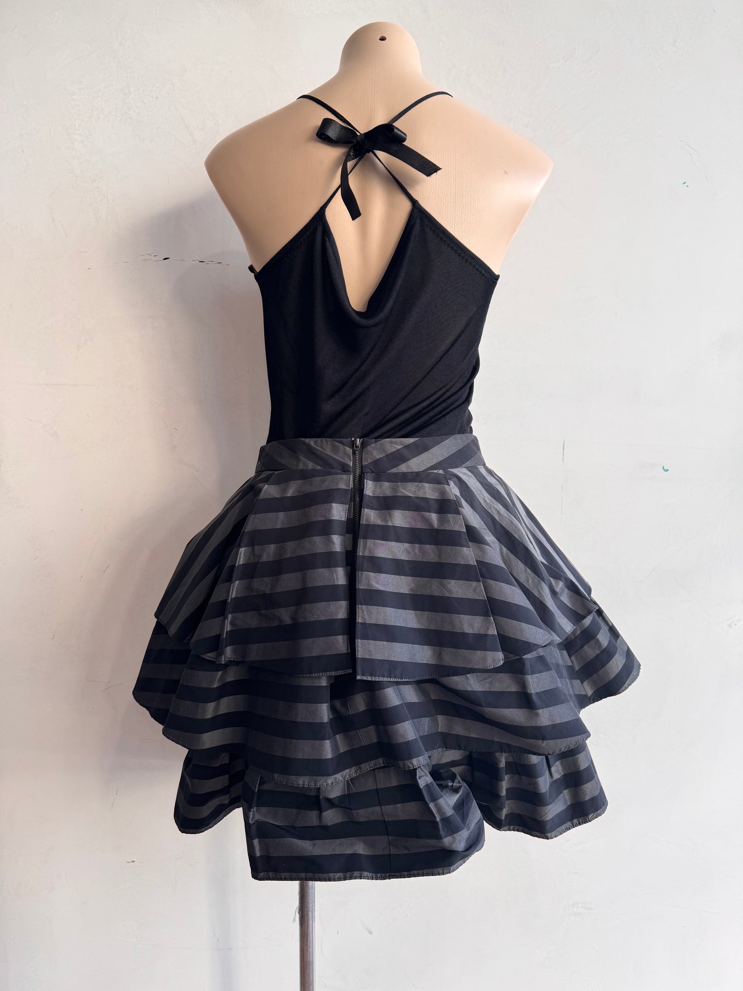 Vintage Cue ruffled striped skirt - size 12