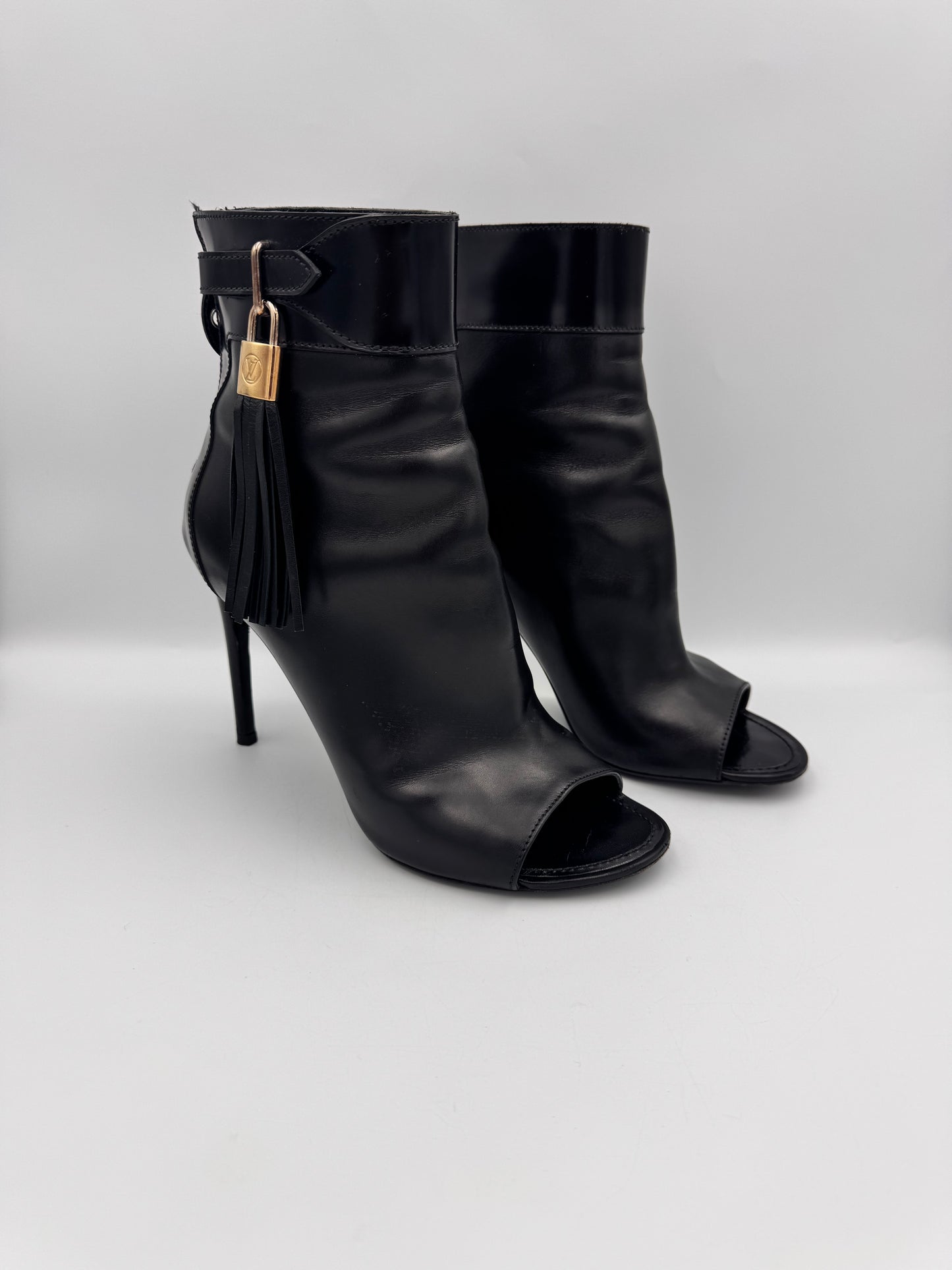 LOUIS VUITTON Black Tassel Peeptoe Booties Size 38.5