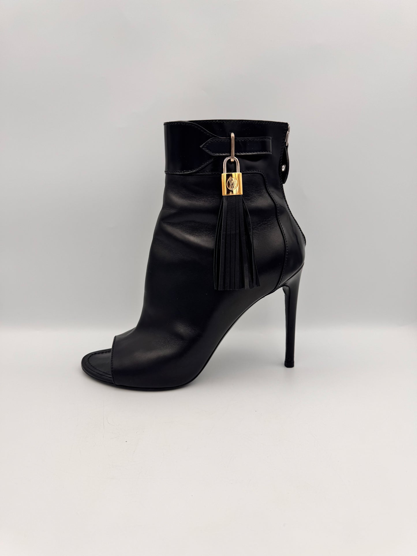 LOUIS VUITTON Black Tassel Peeptoe Booties Size 38.5