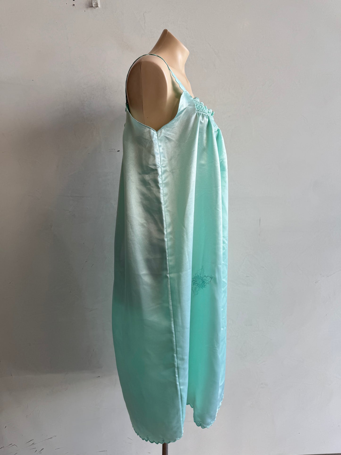 Mint green night dress - size M