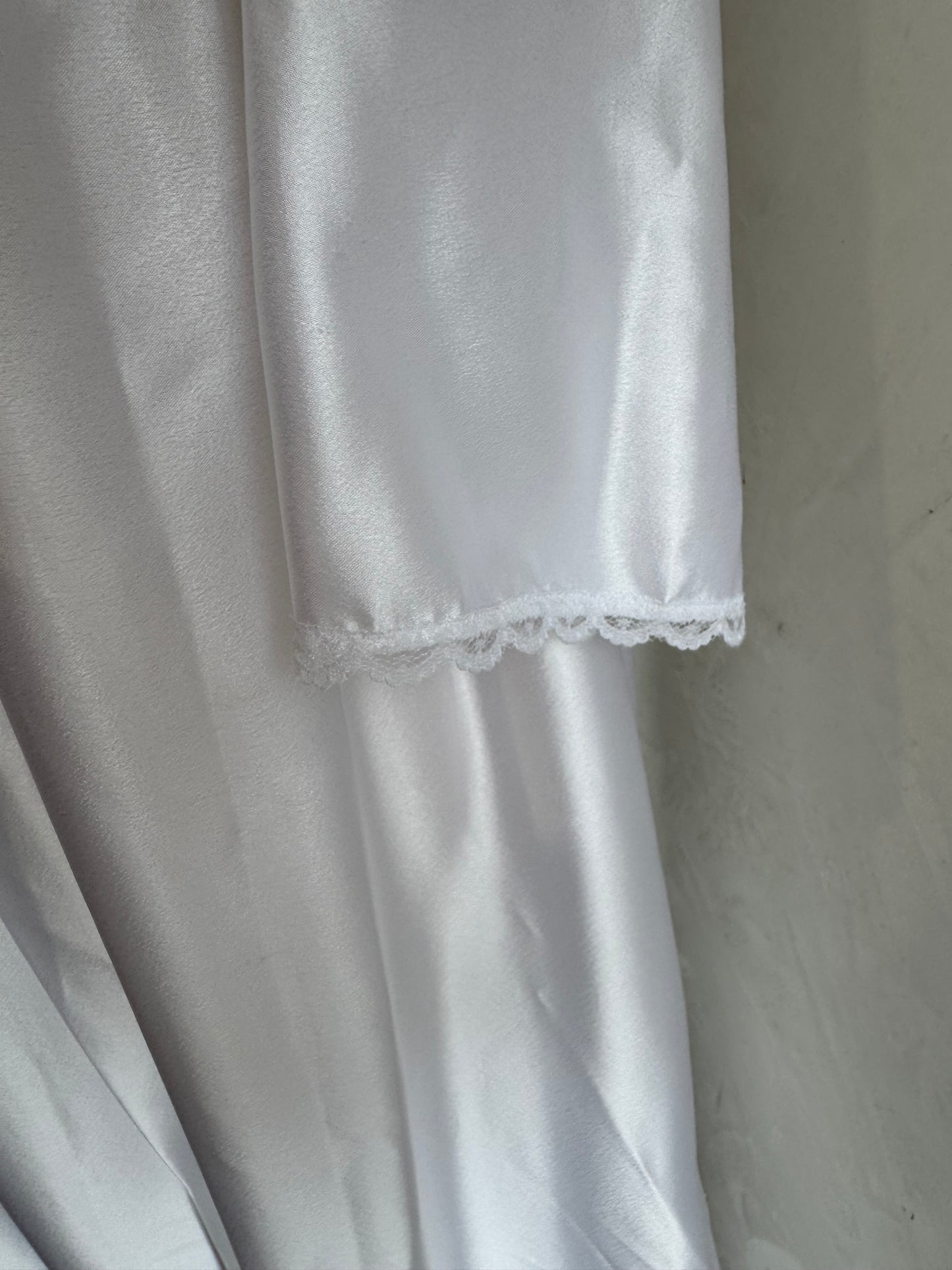 Vintage Barbizon white maxi robe - size S