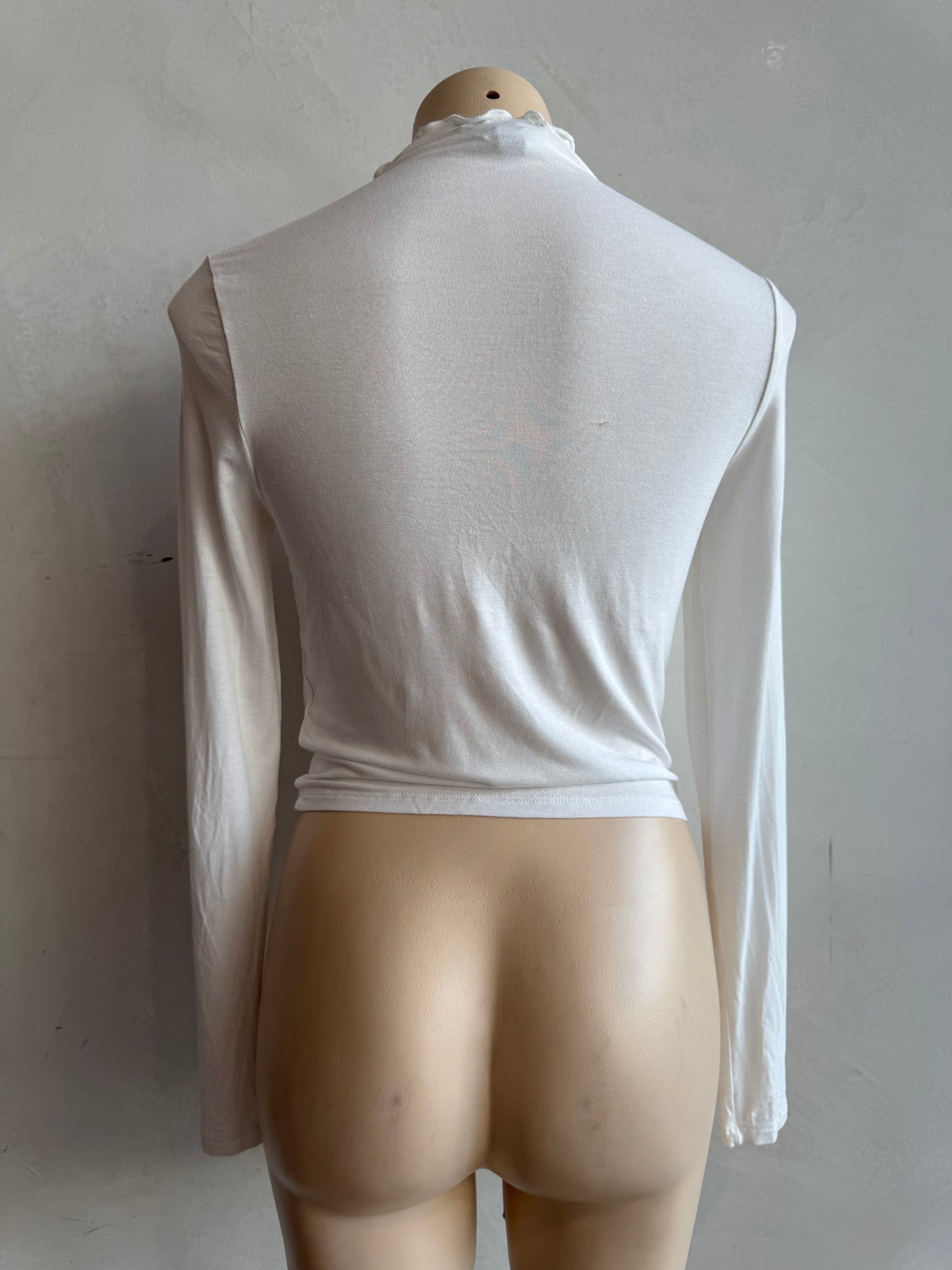 Miss Selfridge white LongSleeve gathered top - size 14