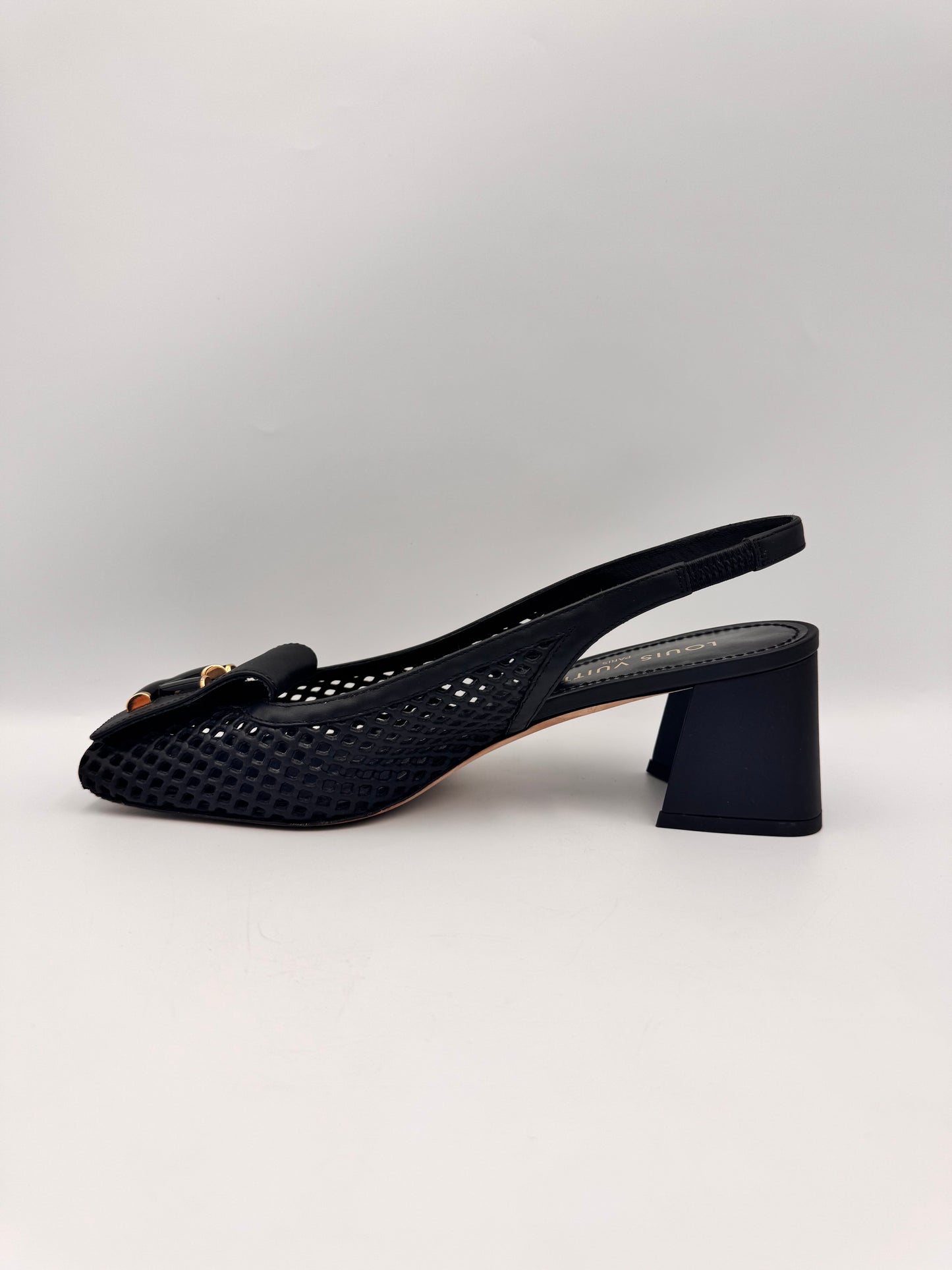 LOUIS VUITTON Black Shake Slingback Pumps Size 39