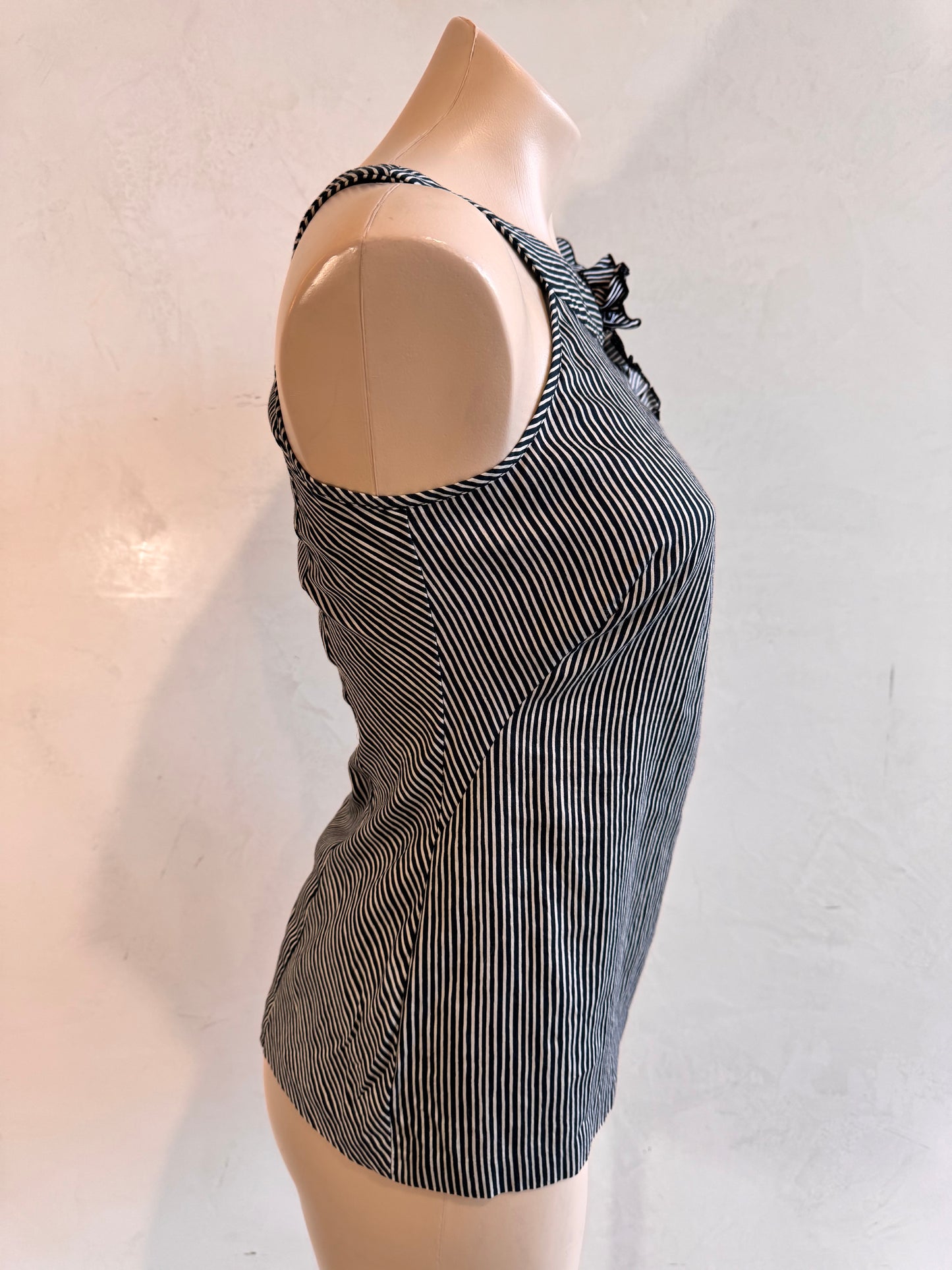 Vintage Cue Frill Detail Top - size 8