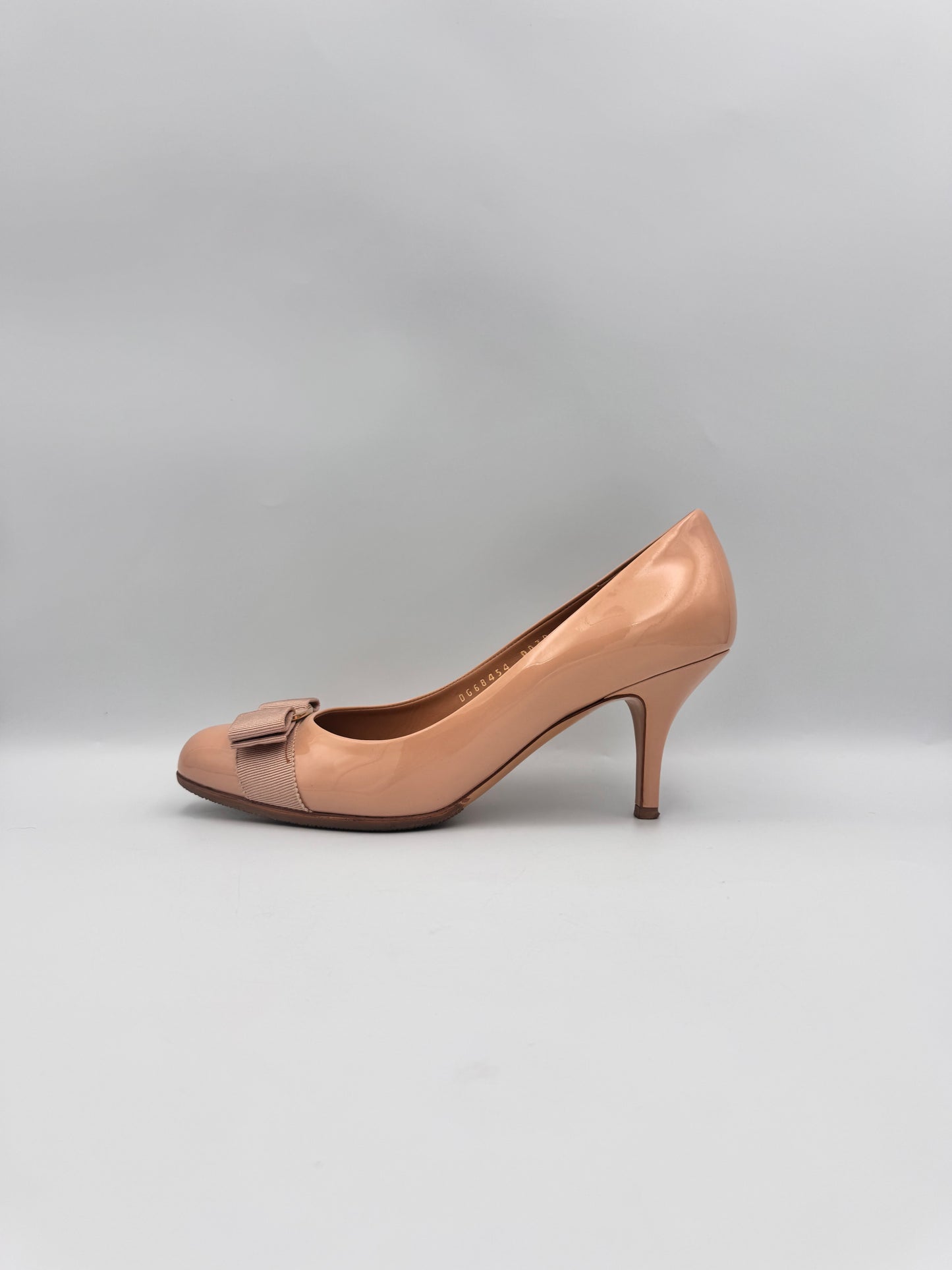 Salvatore Ferragamo Nude Patent Size 7.5