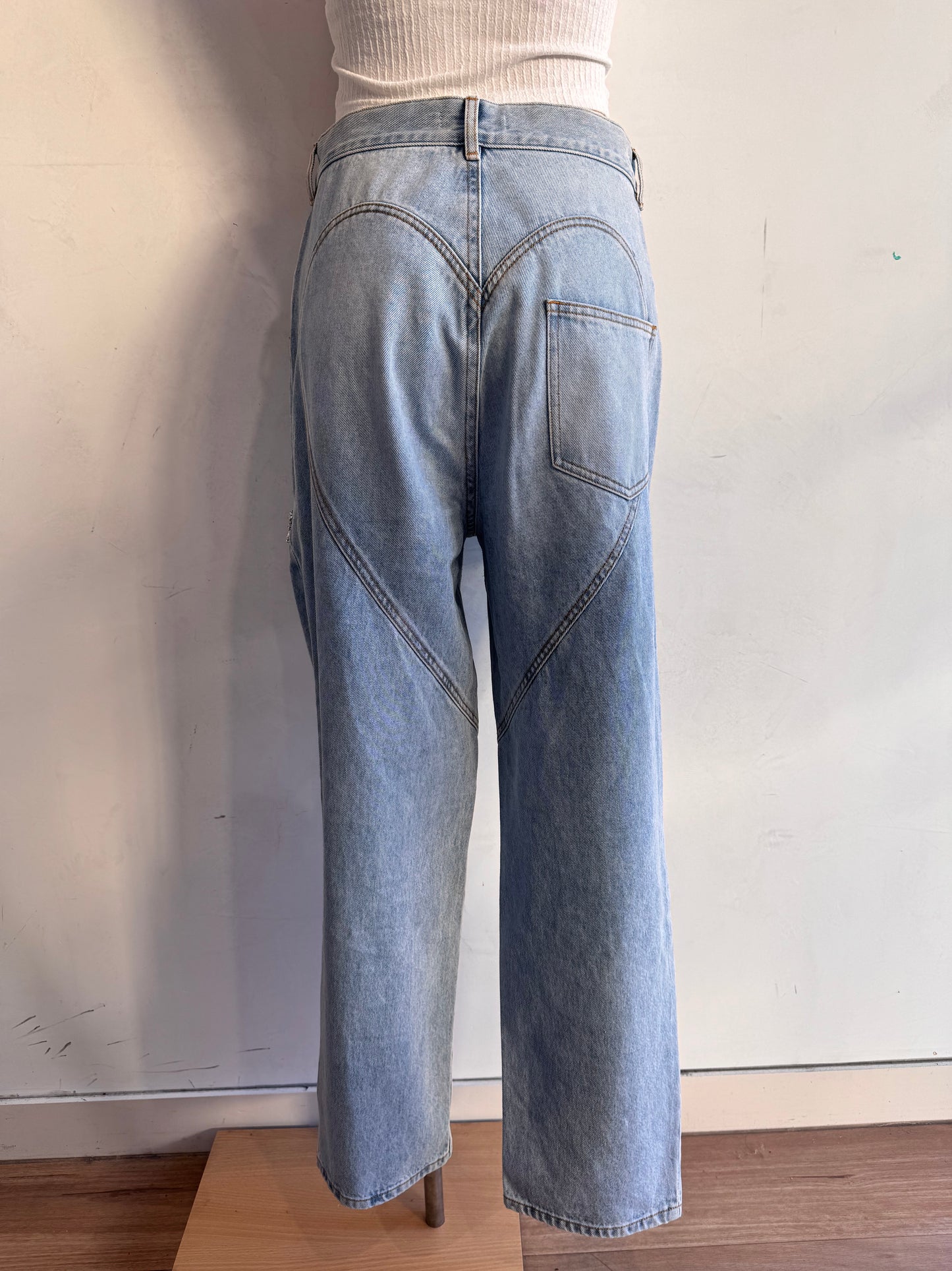Area Jewelled Riped Jeans - size 29