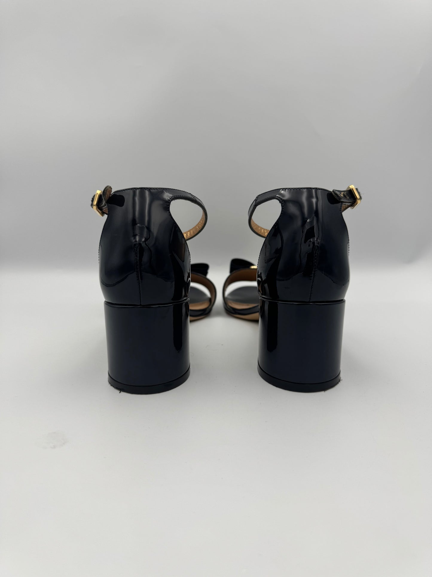 SALVATORE FERRAGAMO NAVY VERA SANDALS 6.5