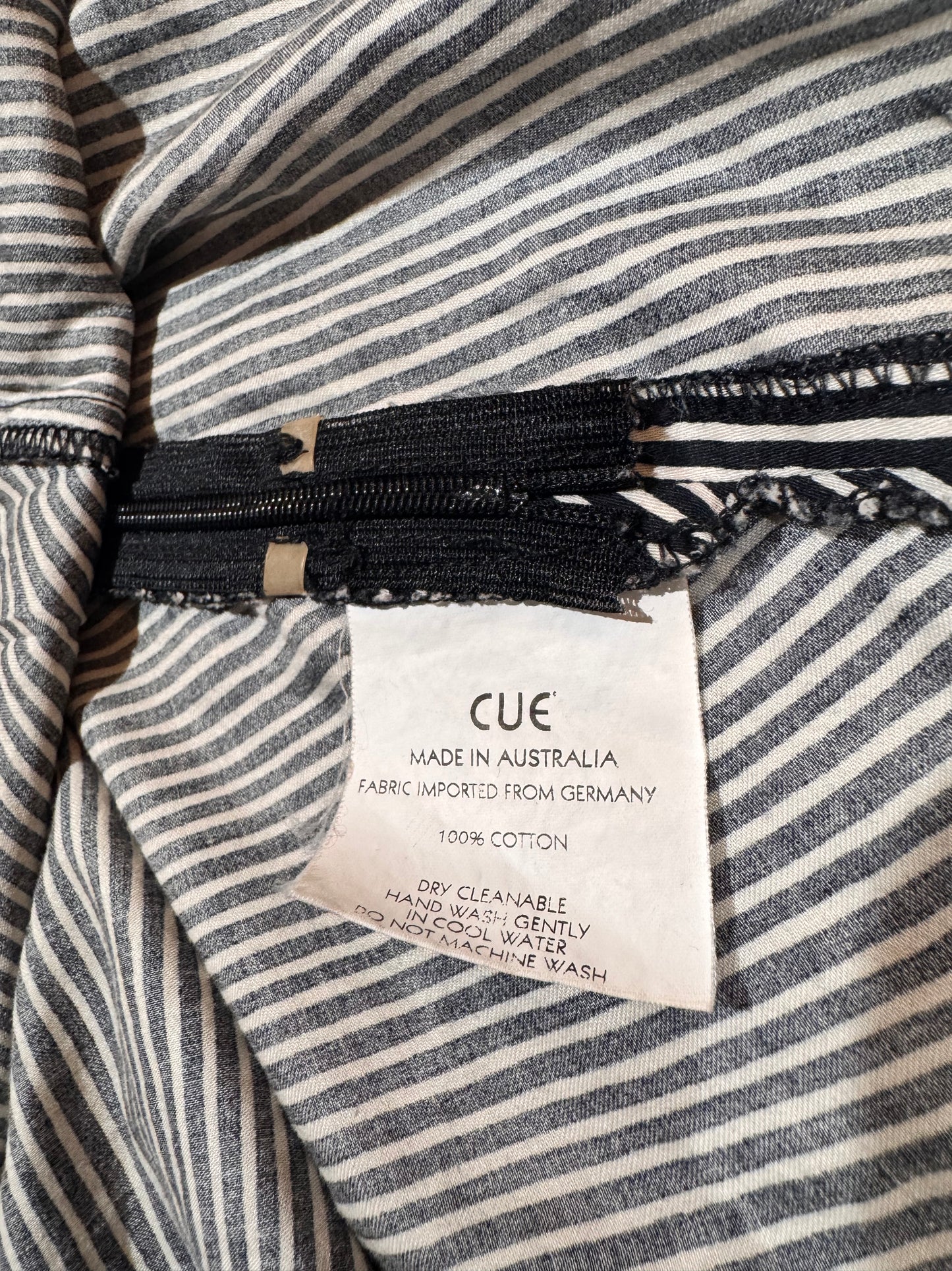 Vintage Cue Frill Detail Top - size 8