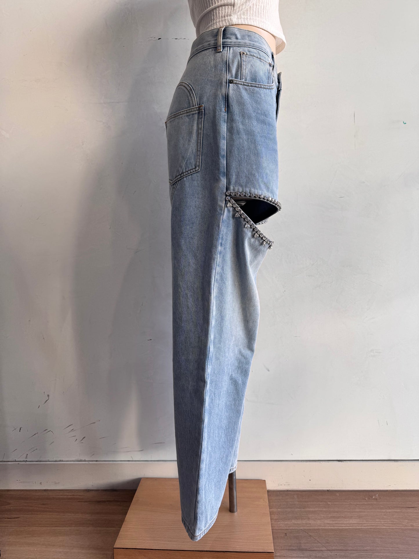 Area Jewelled Riped Jeans - size 29