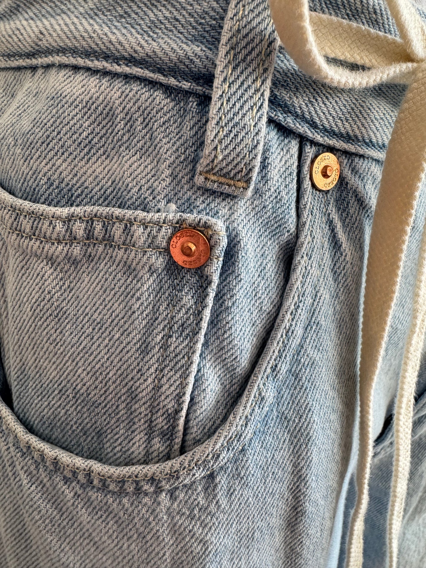 Closed Blue jeans (Shortened) - size 28