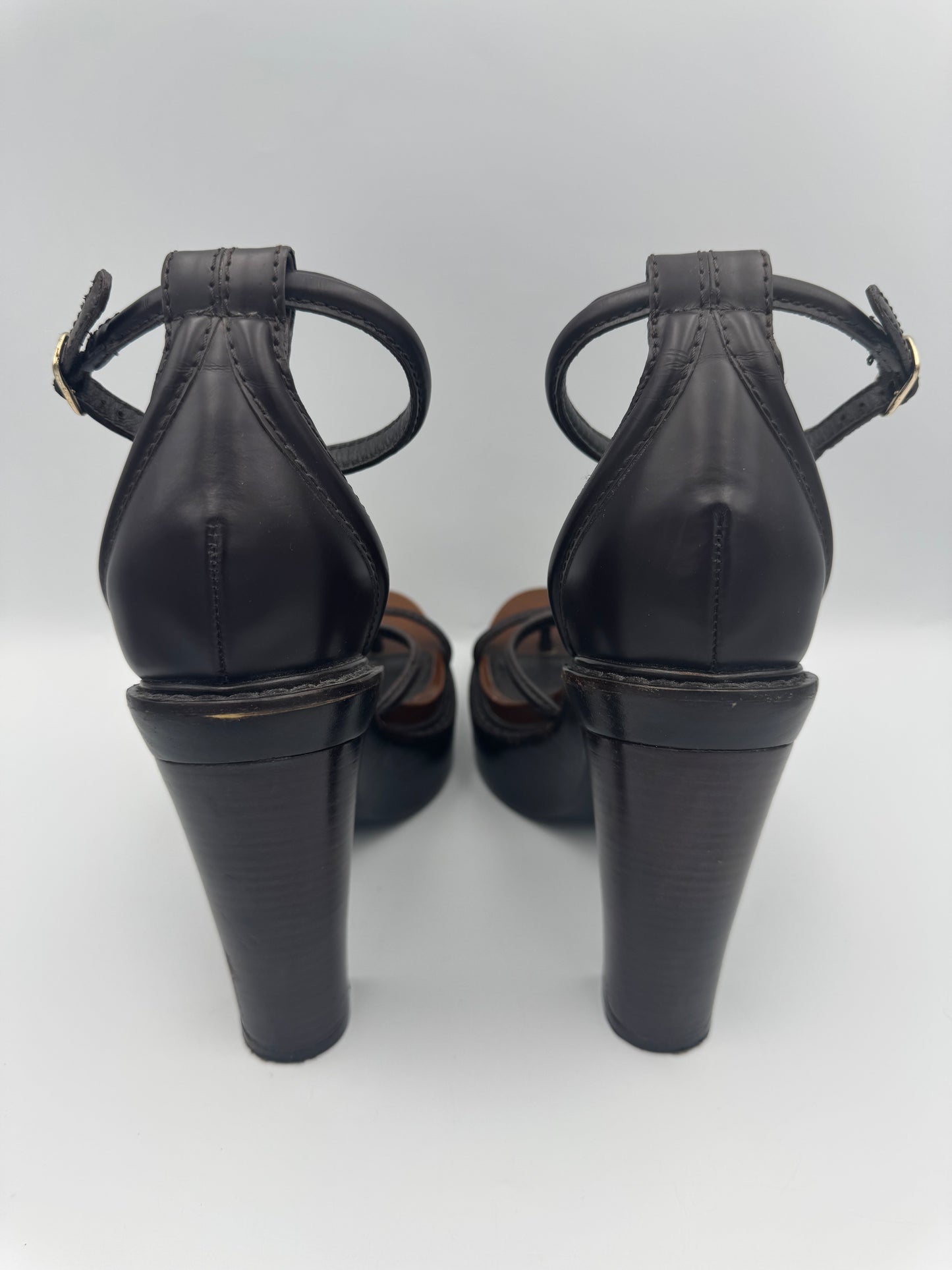 GIVENCHY SANDALS size 40