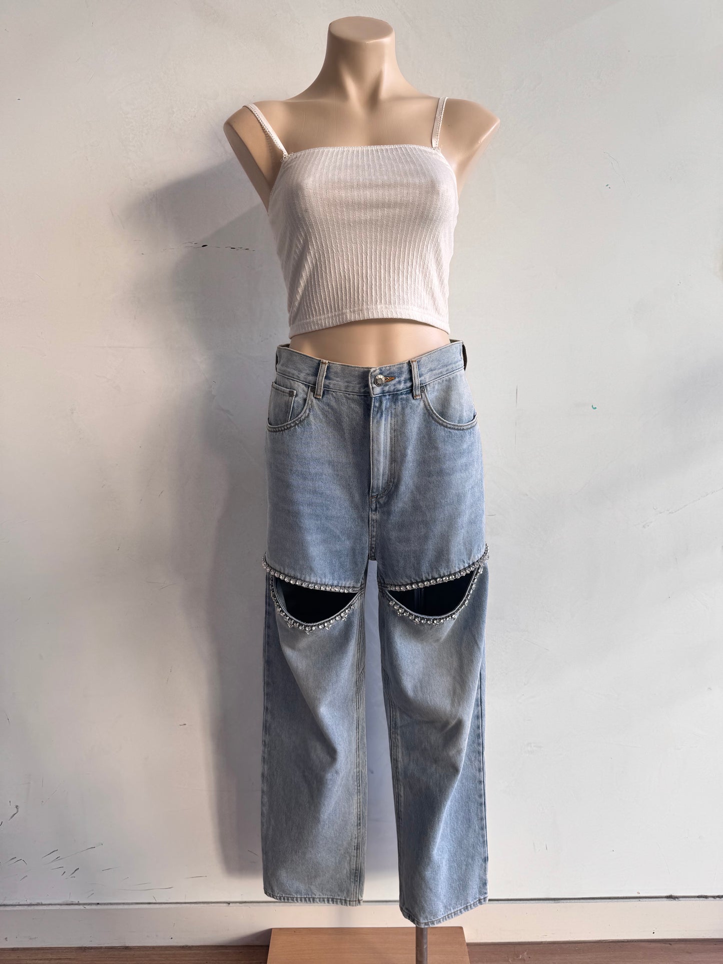 Area Jewelled Riped Jeans - size 29