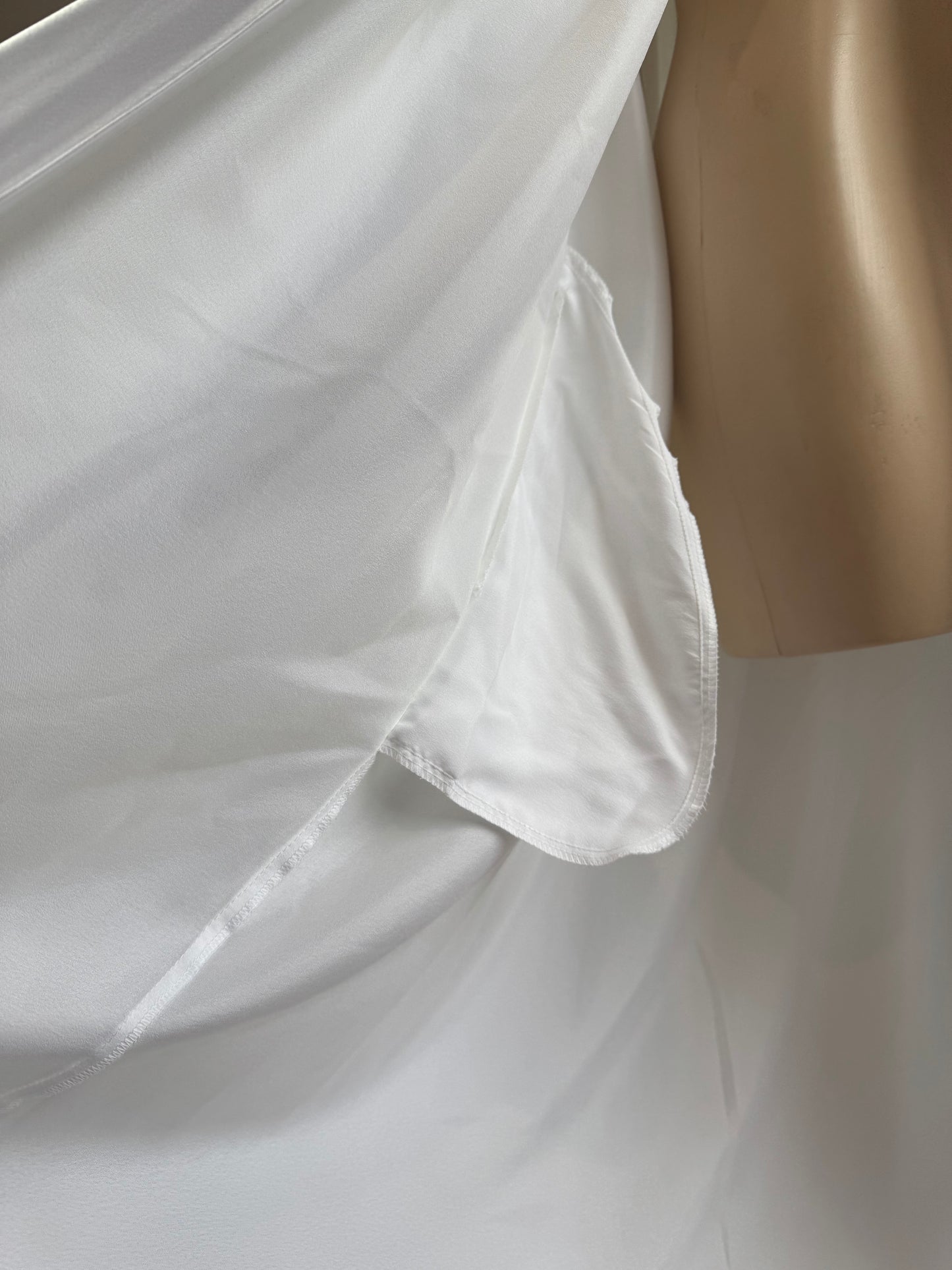 Vintage Barbizon white maxi robe - size S
