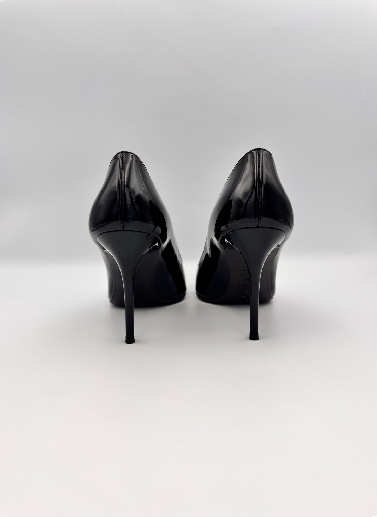 STUART WEITZMAN Black Pumps Size 39