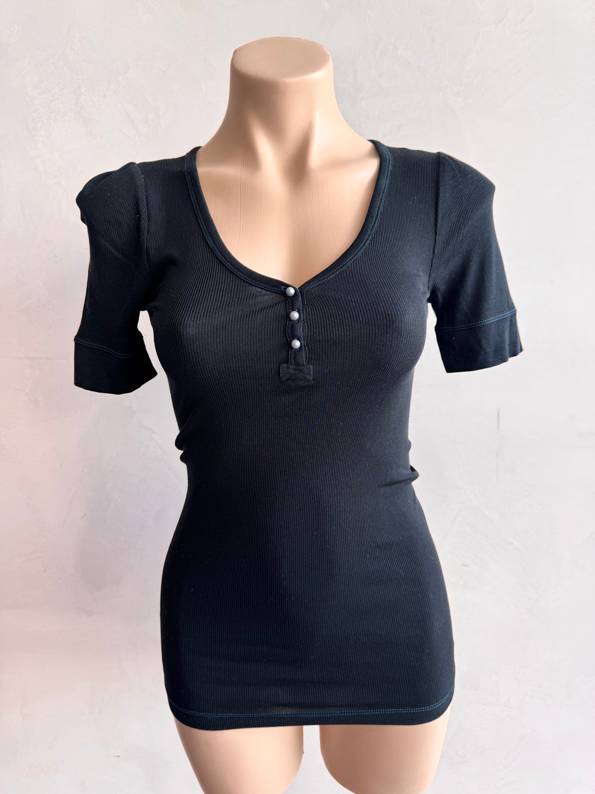 Vintage Scanlan & Theodore black silk top with blue stitching - size M/L