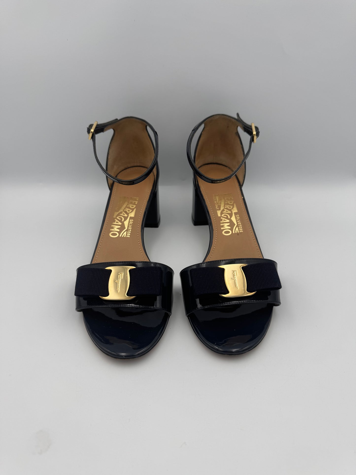 SALVATORE FERRAGAMO NAVY VERA SANDALS 6.5