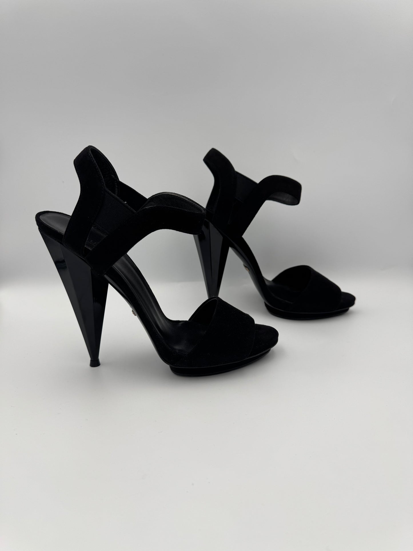 Gucci Platform Sandals in Black Suede Size 39