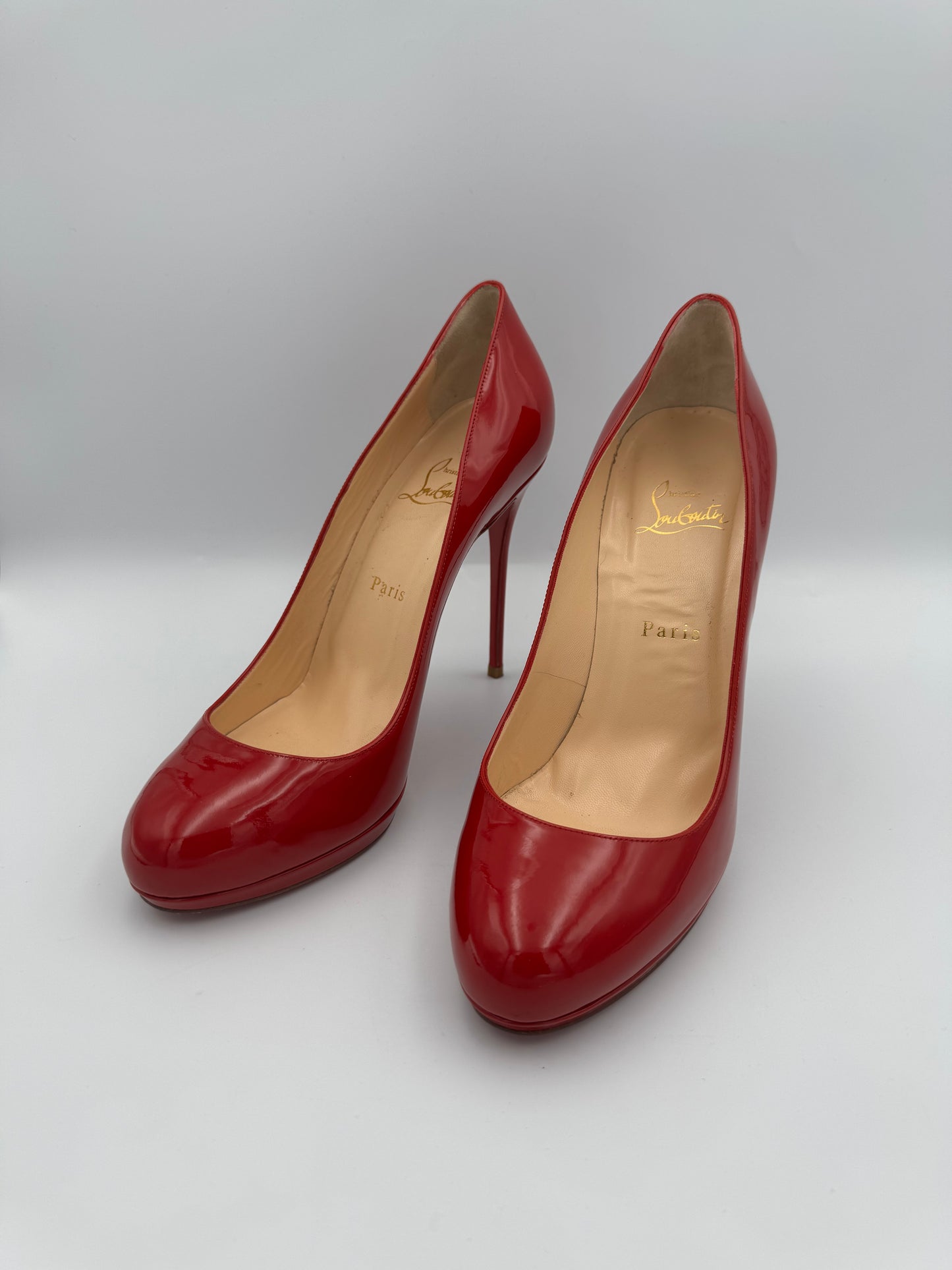 Red Christian Louboutin Simple Red Pumps Size 40