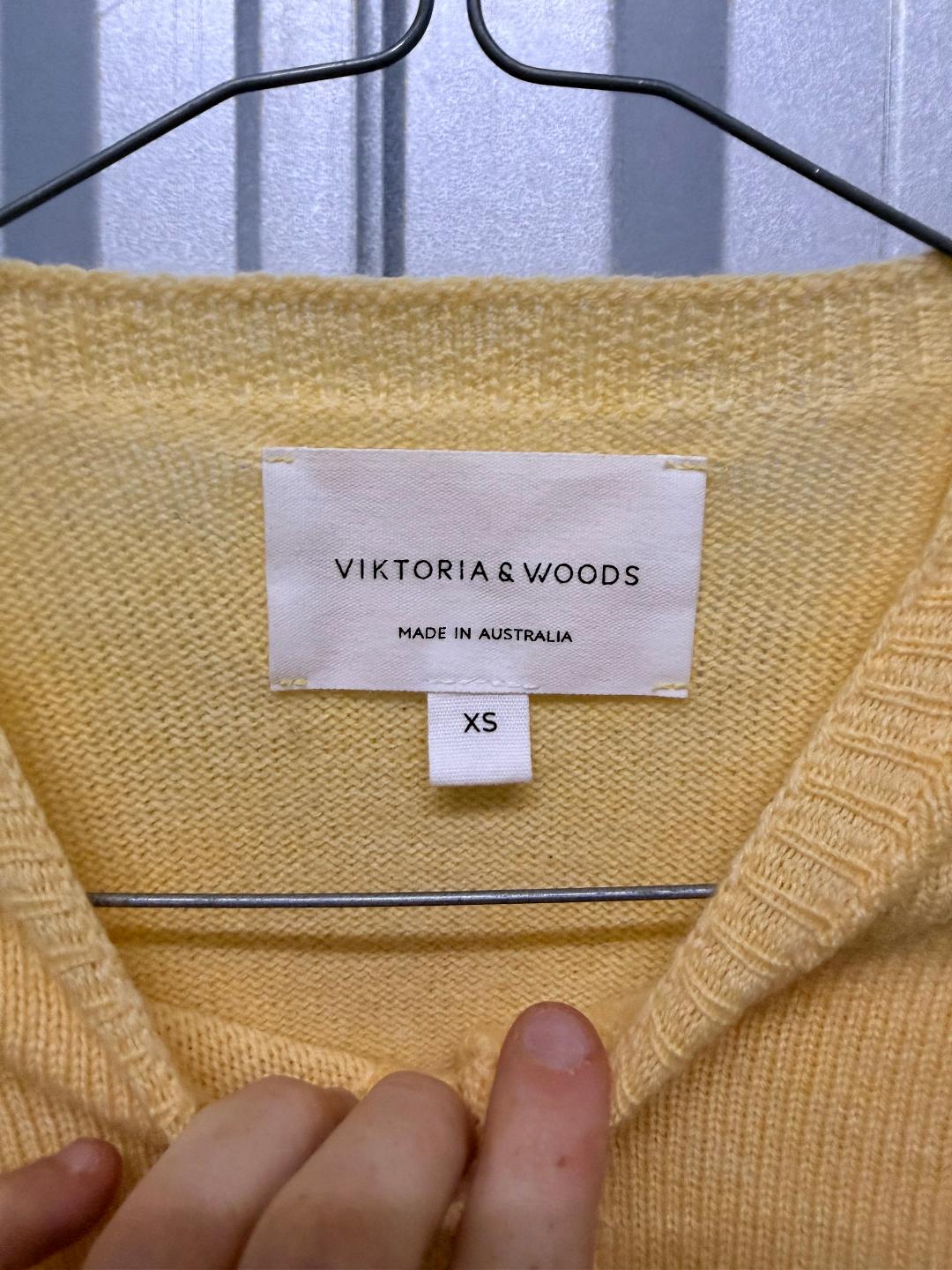Yellow Viktoria & Woods Yellow Cardigan - size XS Size