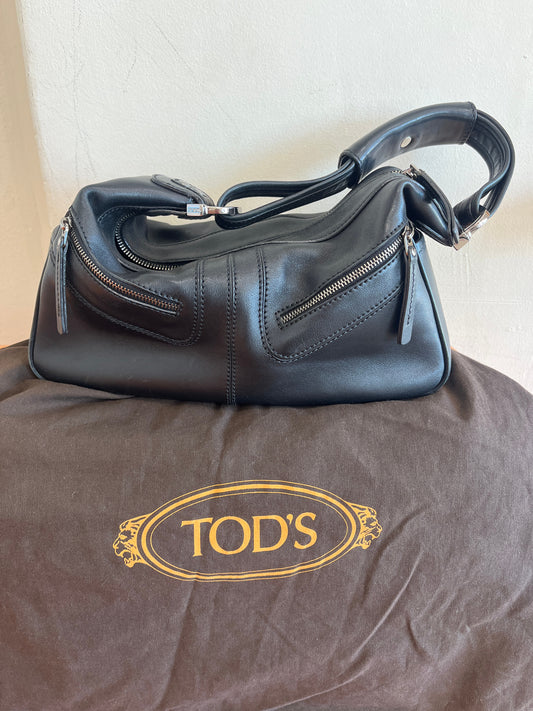Tod's Black TOD’S Black Leather shoulder bag Size O/S