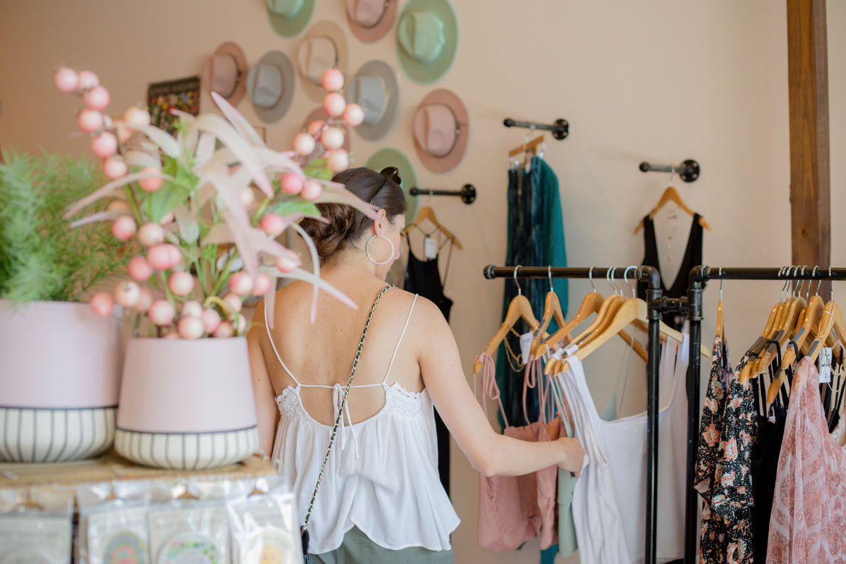 Her Rack Es Her Rack | Pre-Loved Fashion Boutique – Northcote, Melbourne
