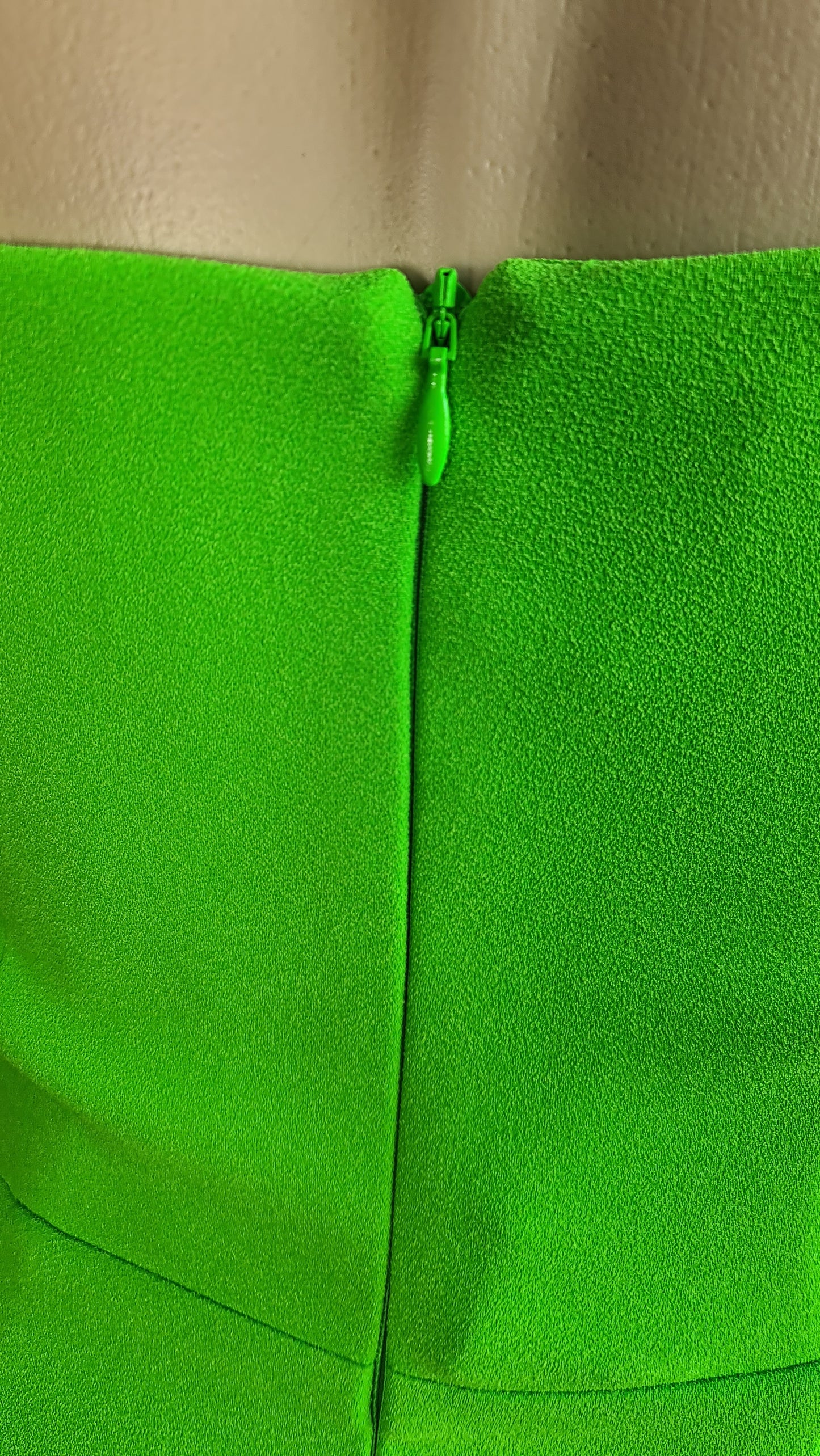 Alex Perry Apple Green Cut-out dress - size 10