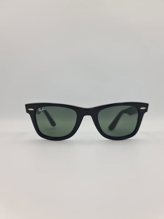 Ray-Ban Wayfarer Sunglasses